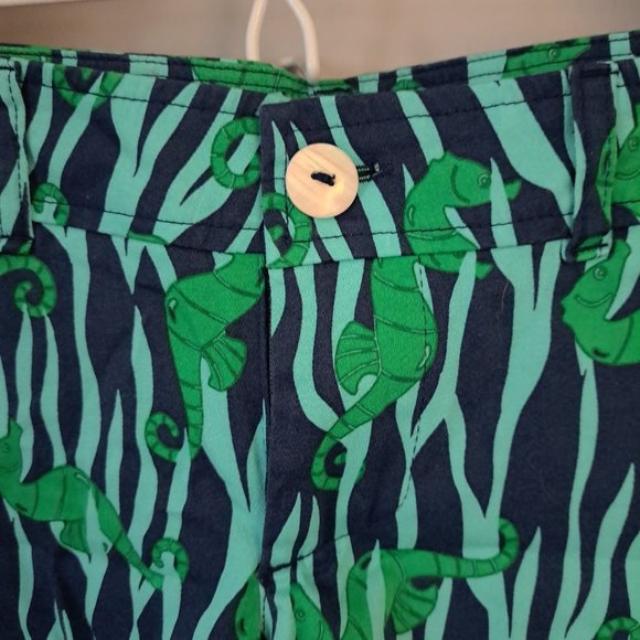 Womens Shorts size 4 - Picture 2 of 8